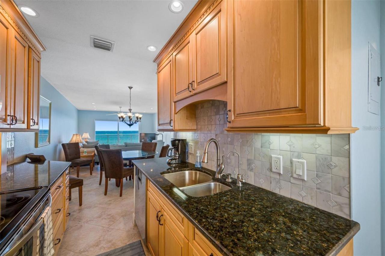 Oceanfront View Of Madeira Beach, Steps To The Beach - Madeira Norte Condo St. Pete Beach Ngoại thất bức ảnh